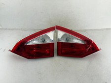 Usado, OEM | 2014 - 2019 Ford Fiesta SEDAN lanterna traseira interna halógena PAR (esquerda e direita) comprar usado  Enviando para Brazil