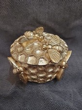 Preciosa caja de baratijas dorada de abeja y panal. 4 1/2" de diámetro.  Nuevo. segunda mano  Embacar hacia Mexico
