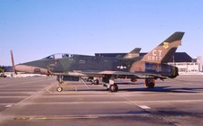 Slide colorido Kodak original USAF F-100D 56-3917 118 TFS, usado comprar usado  Enviando para Brazil