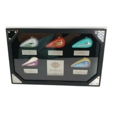 2005 Harley Davidson colecionável mini tanque de gasolina conjunto vitrine de vidro caixa de sombra comprar usado 2005 Harley Davidson colecionável mini tanque de gasolina conjunto vitrine de vidro caixa de sombra comprar usado  Enviando para Brazil