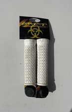 Grit kraton grips for sale  TAMWORTH