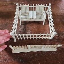 Seções de cerca de piquete branco miniatura vintage para casa de bonecas e banco de madeira para jardim comprar usado  Enviando para Brazil