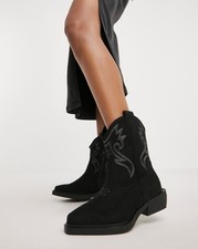 Simply betsy western for sale  SANDHURST
