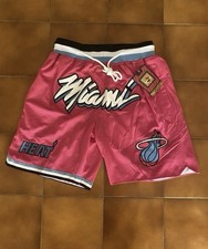 Pantaloncini sportivi squadra usato  Latina