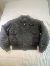 Jaqueta Bombardeiro Piloto Vintage Alpha Industries CWU 45 Tamanho XL comprar usado Jaqueta Bombardeiro Piloto Vintage Alpha Industries CWU 45 Tamanho XL comprar usado  Enviando para Brazil