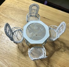 Casa de bonecas miniatura 1:12 vintage fio de metal branco MESA PÁTIO JARDIM + 4 CADEIRAS, usado comprar usado  Enviando para Brazil