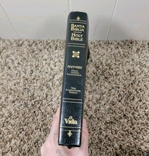 Santa Biblia Holy Bible 1984 NIV & 1999 NVI English Spanish Parallel Bilingual  comprar usado  Enviando para Brazil