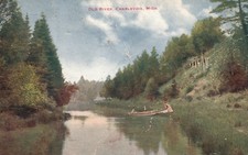 Cartão postal MI Charlevoix Michigan Old River barco feminino publicado vintage PC L8599 comprar usado  Enviando para Brazil