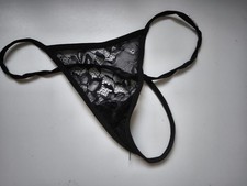 String femme parfumé d'occasion  Saint-Quentin