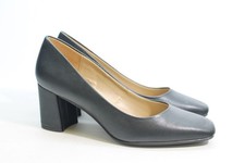 Naturalizer warner women for sale  Stuart