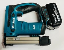 Makita dst221rt1j gebraucht gebraucht kaufen  Bad Friedrichshall