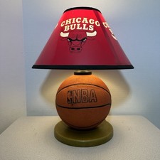 Mini lâmpada de basquete vintage rara anos 90 Chicago Bulls NBA Spalding testada funcionando comprar usado Mini lâmpada de basquete vintage rara anos 90 Chicago Bulls NBA Spalding testada funcionando comprar usado  Enviando para Brazil