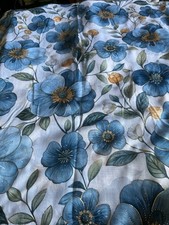 Sciarpa fiori blu usato  Vignate