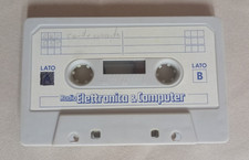 Rara cassetta radio usato  San Giuliano di Puglia