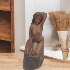 Wooden statuette nude d'occasion  Expédié en Belgium