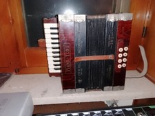 Vendo fisarmonica vintage usato  L Aquila