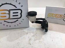 Pompa freno anteriore usato Pompa freno anteriore usato  Rozzano