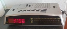 Radio sveglia vintage usato  Monguzzo