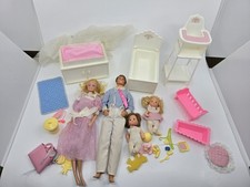 LOTE de 4 muñecas Heart Family + juego infantil muebles Mattel vintage 1984 bebés segunda mano  Embacar hacia Mexico