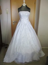 Brautkleid schleppe weiß gebraucht kaufen  Gnarrenburg
