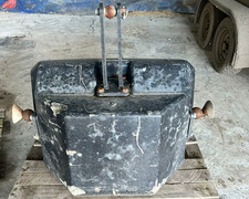 Miscellaneous tonne concrete for sale  BOURNE