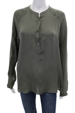 Blusa Vince Feminina de Seda Manga Comprida Meio Botão Verde Oliva Tamanho Médio, usado comprar usado  Enviando para Brazil