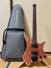 Chitarra elettrica strandberg usato  Spedire a Italy