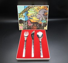 J.A. CONJUNTO DE TALHERES E LOUÇAS INFANTIS VINTAGE HENCKELS 3 PEÇAS. Feito na Alemanha NÃO USADO, usado comprar usado  Enviando para Brazil