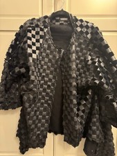 Jacke monochrome asymmetrisch gebraucht kaufen  München