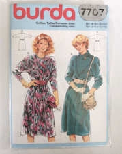 Patron couture ancien d'occasion  Cusset