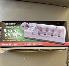 Universal battery charger for sale  READING