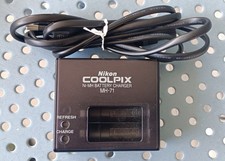 Nikon battery charger usato  Vignate