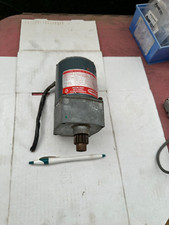 Motor de engrenagem capacitor dividido permanente Dayton 4Z062A, usado comprar usado  Enviando para Brazil