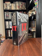 IT, Stephen King (1986, HC/DJ, 1st Edition 1st Print), 1st/1st Hardcover comprar usado IT, Stephen King (1986, HC/DJ, 1st Edition 1st Print), 1st/1st Hardcover comprar usado  Enviando para Brazil