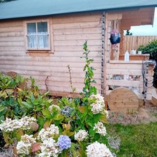 Immaculate shepherds hut.fully for sale  STOKE-ON-TRENT
