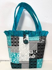 NOVA bolsa tote feita à mão patchwork azul-petróleo floral contemporânea faffygiraffe comprar usado  Enviando para Brazil