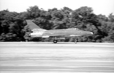 79º TFS, 20º TFW, F-100D, 56-3008 em Woodbridge, 7 de agosto de 1969 - Original B&W neg comprar usado  Enviando para Brazil