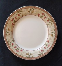 Assiette motifs floraux d'occasion  Trilport