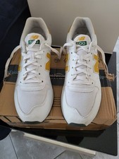 Scarpe uomo sportive usato  Loano