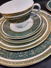Elegant setting royal for sale  Roseville
