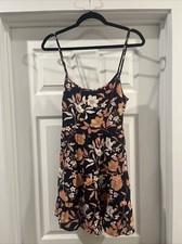 Speechless juniors medium for sale  Marysville