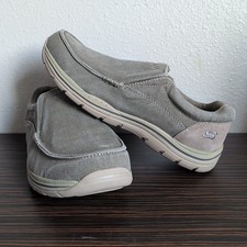 Skechers shoes mens for sale  Berwick