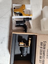 Máquinas de tatuagem RotaryWorks preto Ali Springer forro de identificação dourado latão liso 4.2 comprar usado Máquinas de tatuagem RotaryWorks preto Ali Springer forro de identificação dourado latão liso 4.2 comprar usado  Enviando para Brazil