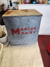Caixa refrigeradora antiga/antiga Marcus Dairy Milk Porch metal galvanizado,, usado comprar usado  Enviando para Brazil