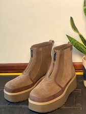Ugg women platform for sale  Studio City