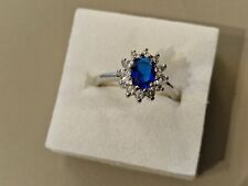 Anello con zaffiro usato  Italia
