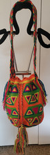 Bolsa tiracolo Wayuu mochila balde, feita na Colômbia, cores muito vibrantes comprar usado  Enviando para Brazil