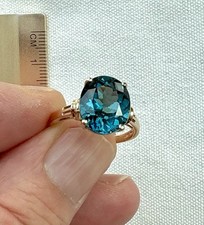 Absolutely stunning substantia for sale  BRENTWOOD
