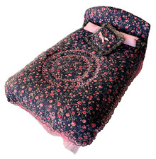 Usado, Casa de bonecas designer miniatura cama de casal preto e rosa feito à mão através do buraco da fechadura comprar usado  Enviando para Brazil