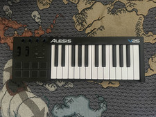 alesis v61 comprar usado alesis v61 comprar usado Enviando para Brazil